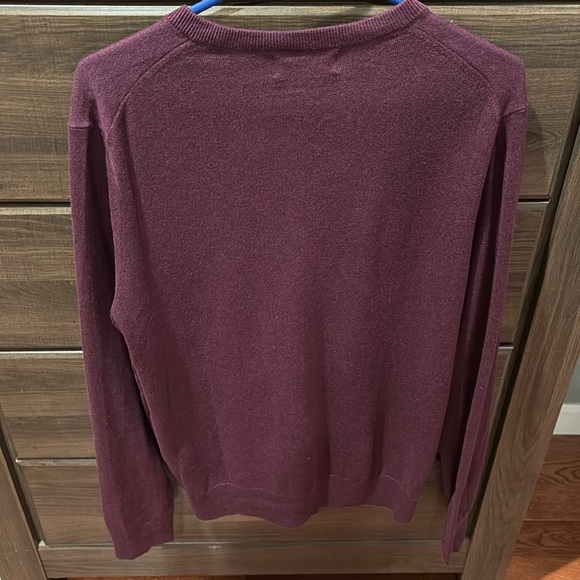 Banana Republic Sweater - Picture 3 of 4